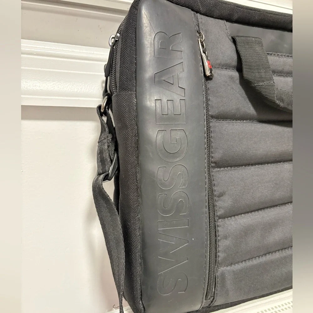 SWISSGEAR Anthem 17